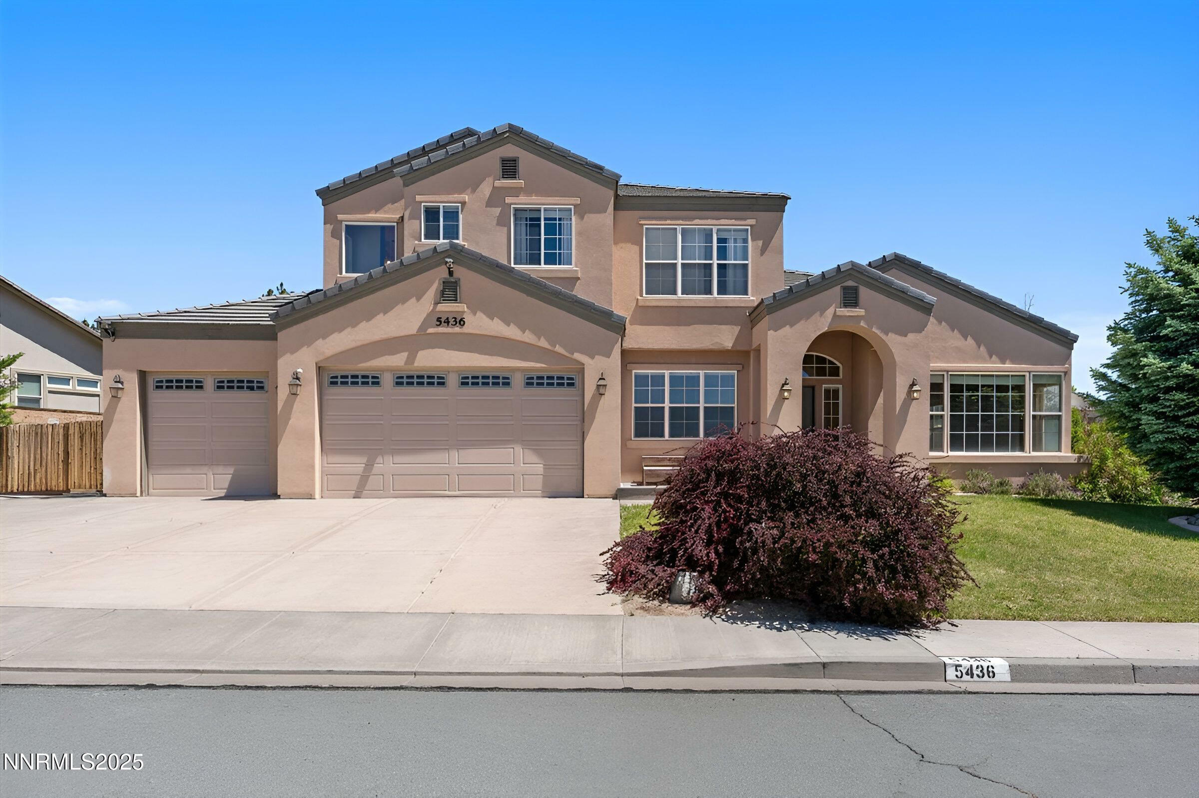 Property Photo: 5436 Vista Terrace Lane NV 89436