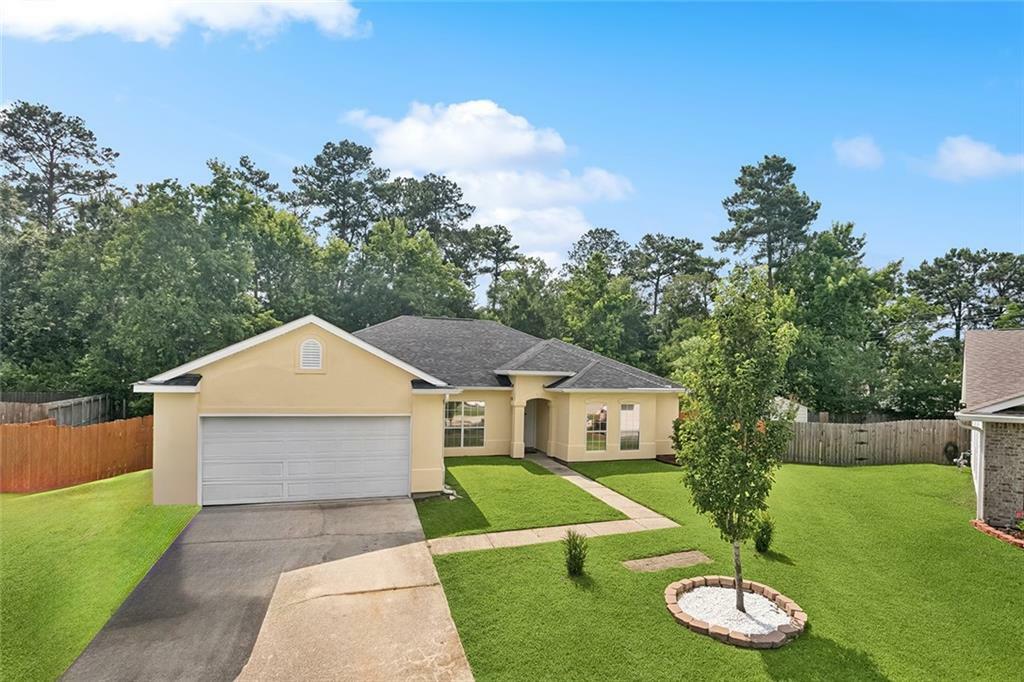 Property Photo: 140 Dillon Drive LA 70461