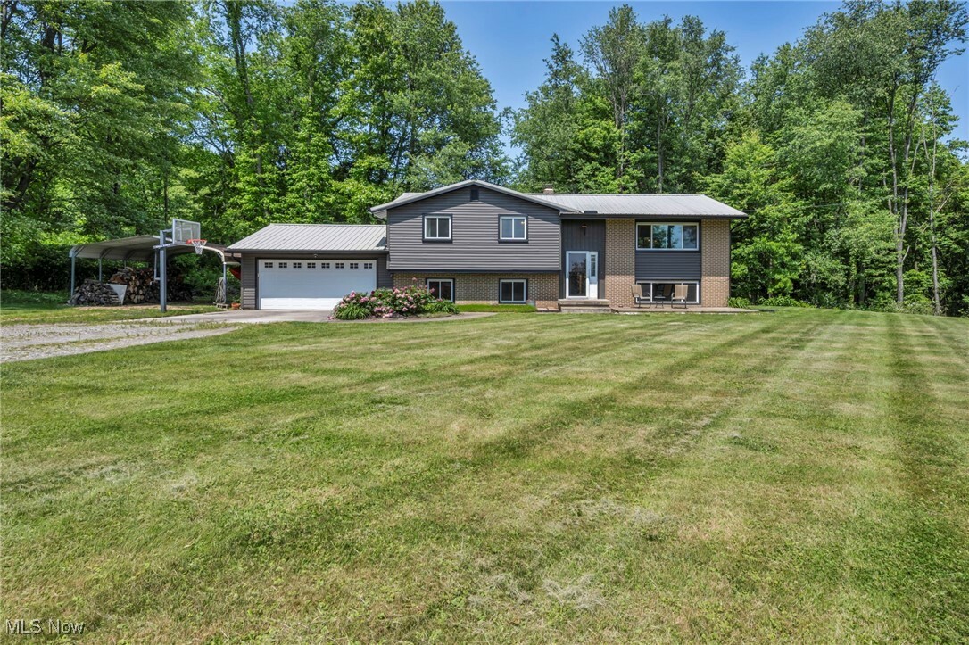 Property Photo: 11996 Bower Road OH 44657