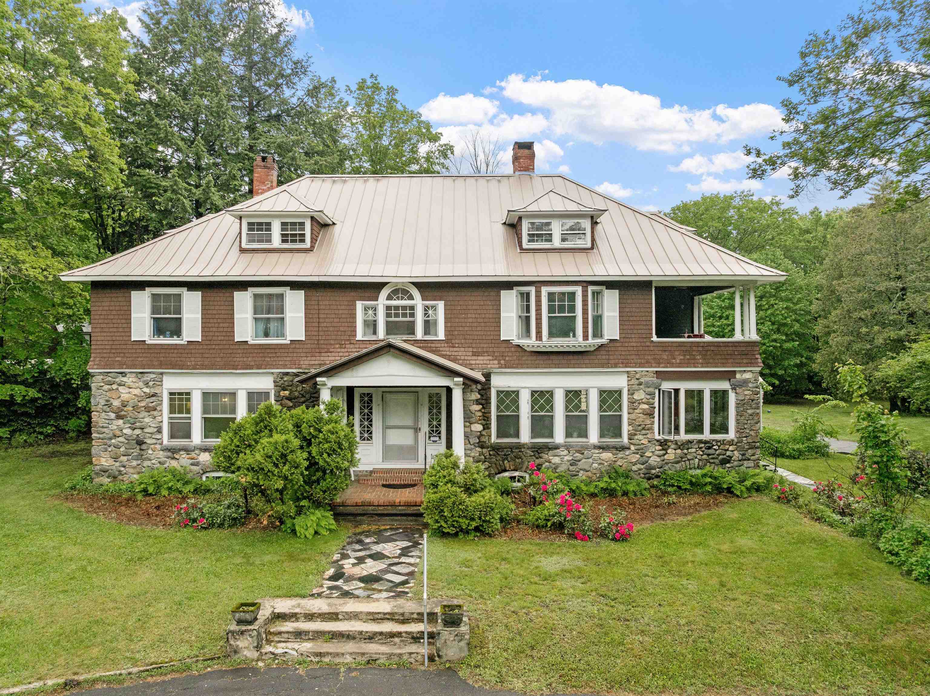 Property Photo: 1 Foster Place NH 03743