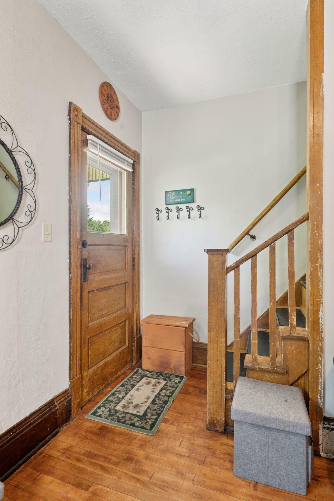 Property Photo: 814 Englewood Avenue MN 55104