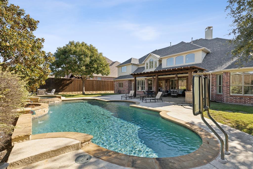 Property Photo:  1831 Stillhouse Hollow Drive  TX 75078 