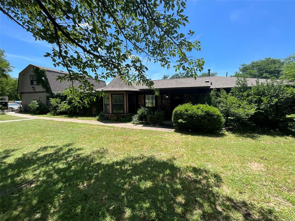Property Photo: 570 Bluebird Lane TX 75069