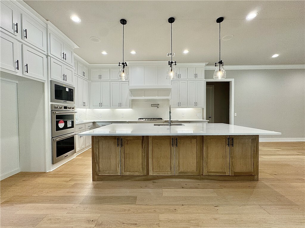 Property Photo: 3801 SW Limelight Lane AR 72713