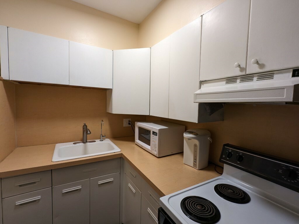 Property Photo: 19 Arizona Ter 3 MA 02474