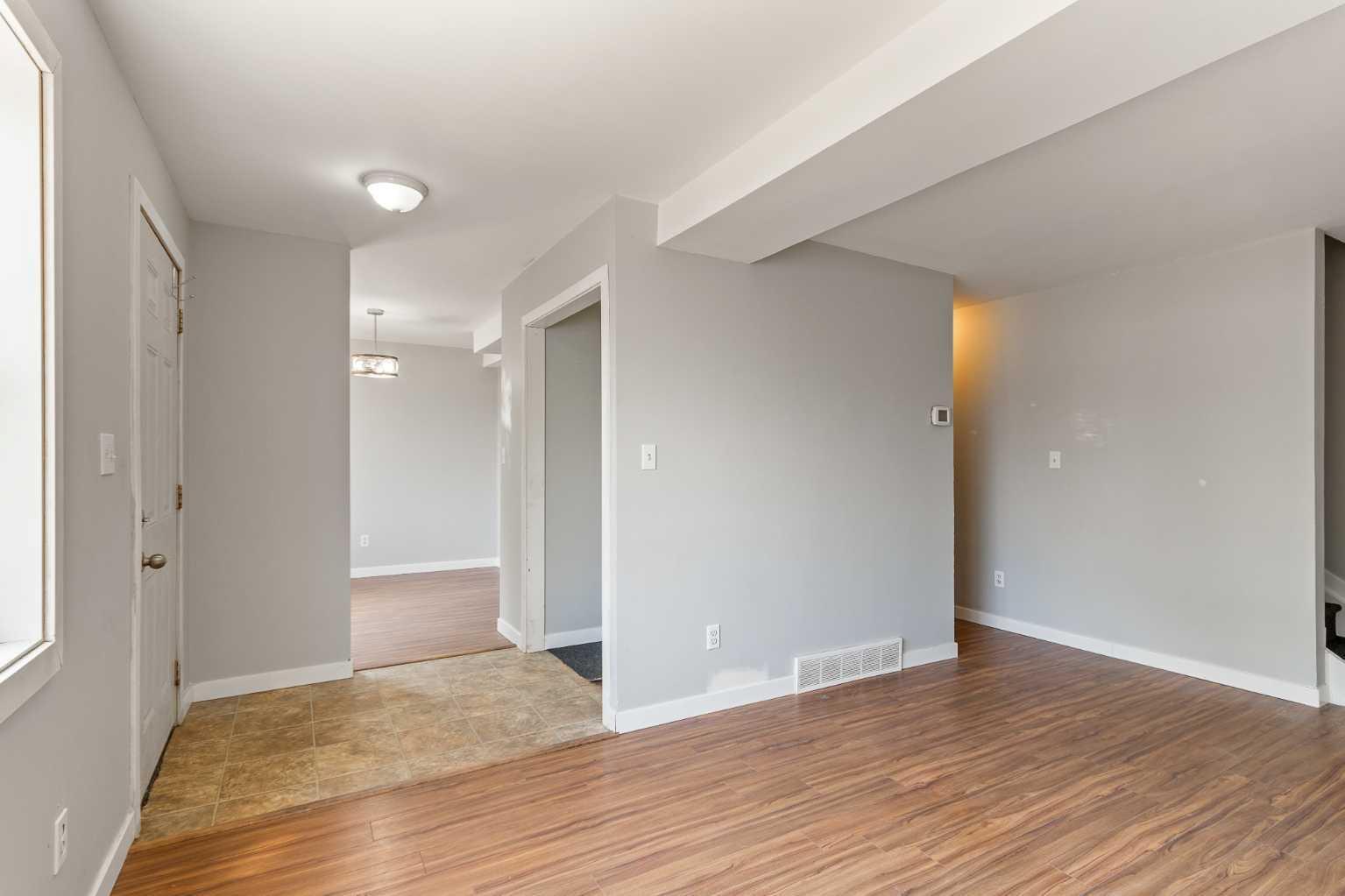 Property Photo: 19 3 Avenue SE 2 SK S0M 1R0
