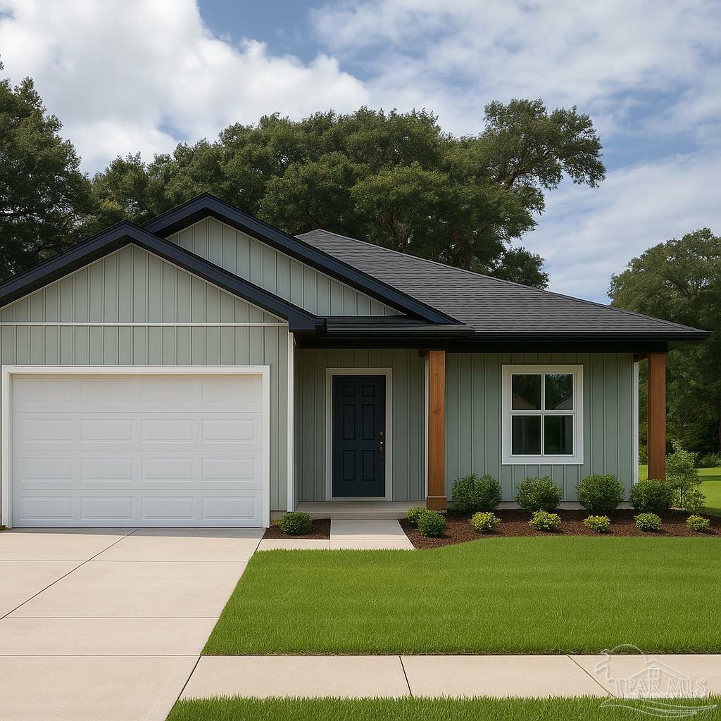 Property Photo: 117 Hansen Blvd FL 32505