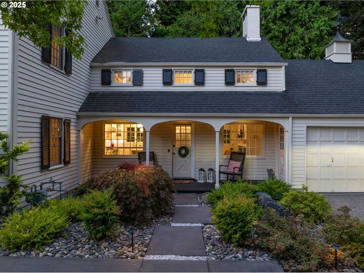 Property Photo: 7330 SW Dogwood Pl OR 97225