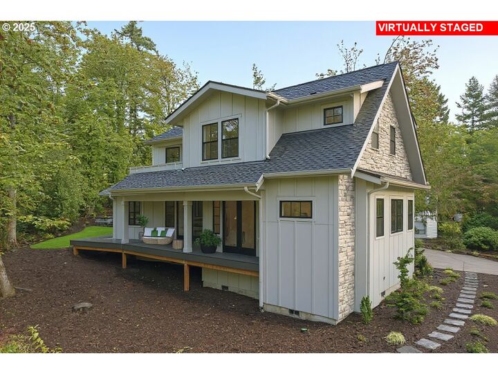 Property Photo: 9999 SW Taylor St OR 97225