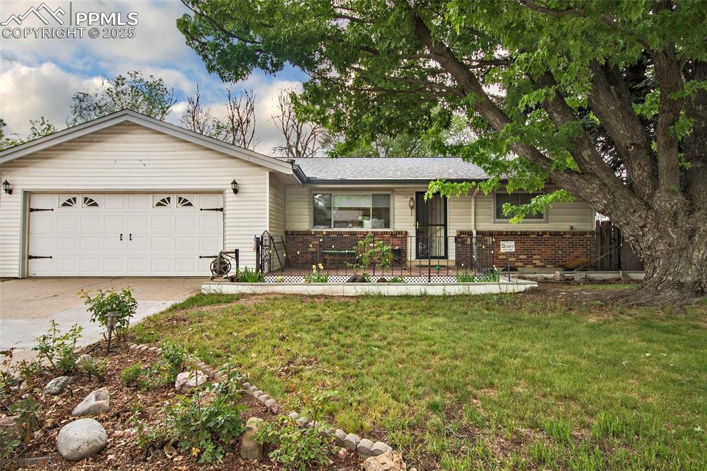 919 Magnolia Street  Colorado Springs CO 80907 photo