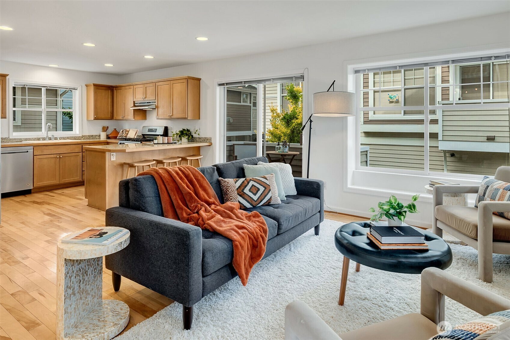 Property Photo: 1824 23rd Avenue B WA 98122