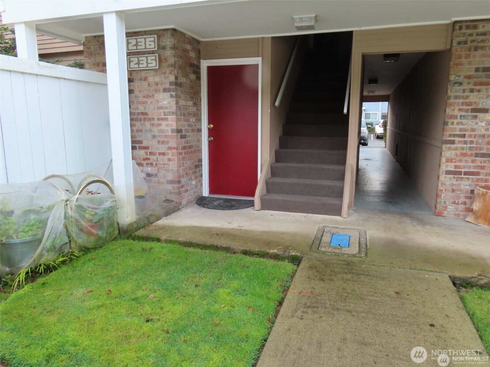 Property Photo: 5722 122nd Place SE 235 WA 98006