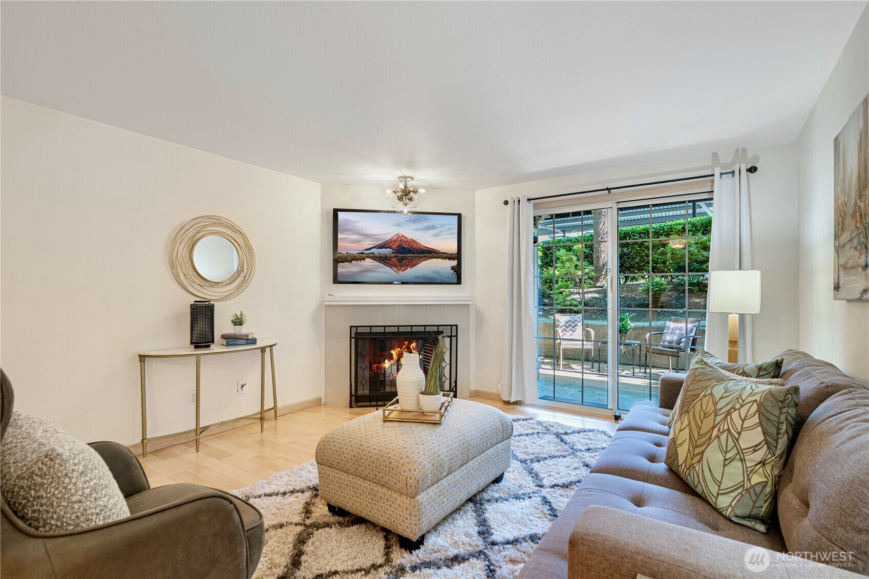 Property Photo: 215 9th Street D101 WA 98033
