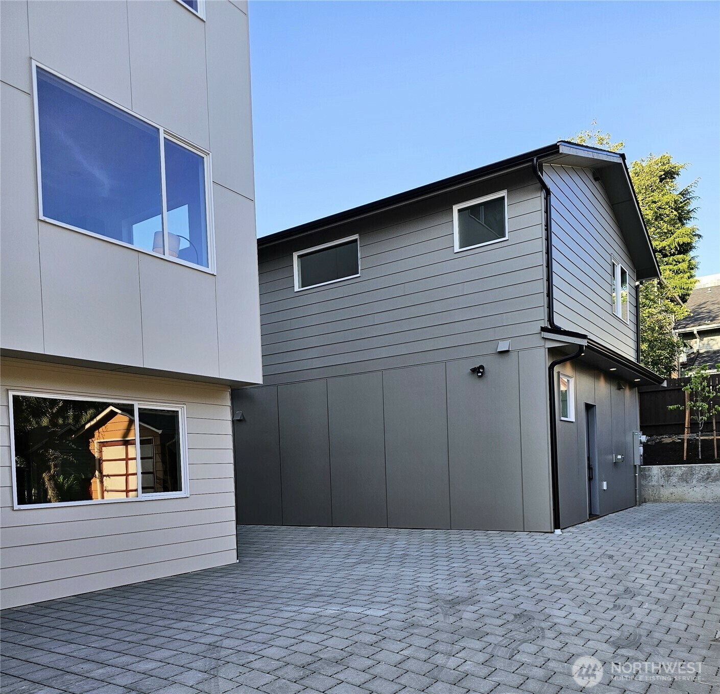 Property Photo: 5218 1st Avenue NW WA 98107