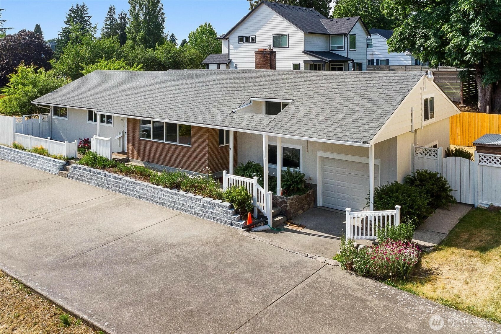 Property Photo: 14734 59th Avenue S WA 98168