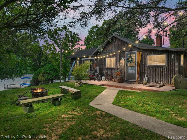 Property Photo: 9233 Evee Road MI 48348