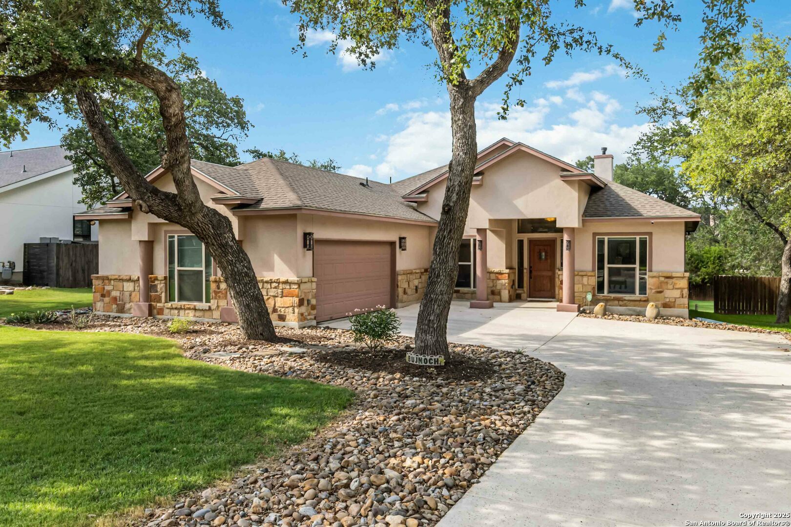 Property Photo: 215 Hornpipe Hills TX 78260