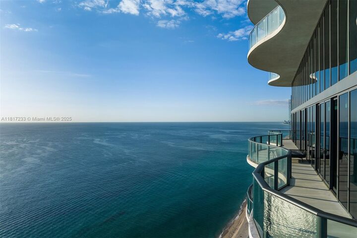 Property Photo: 19575 Collins Ave Ph-43 FL 33160