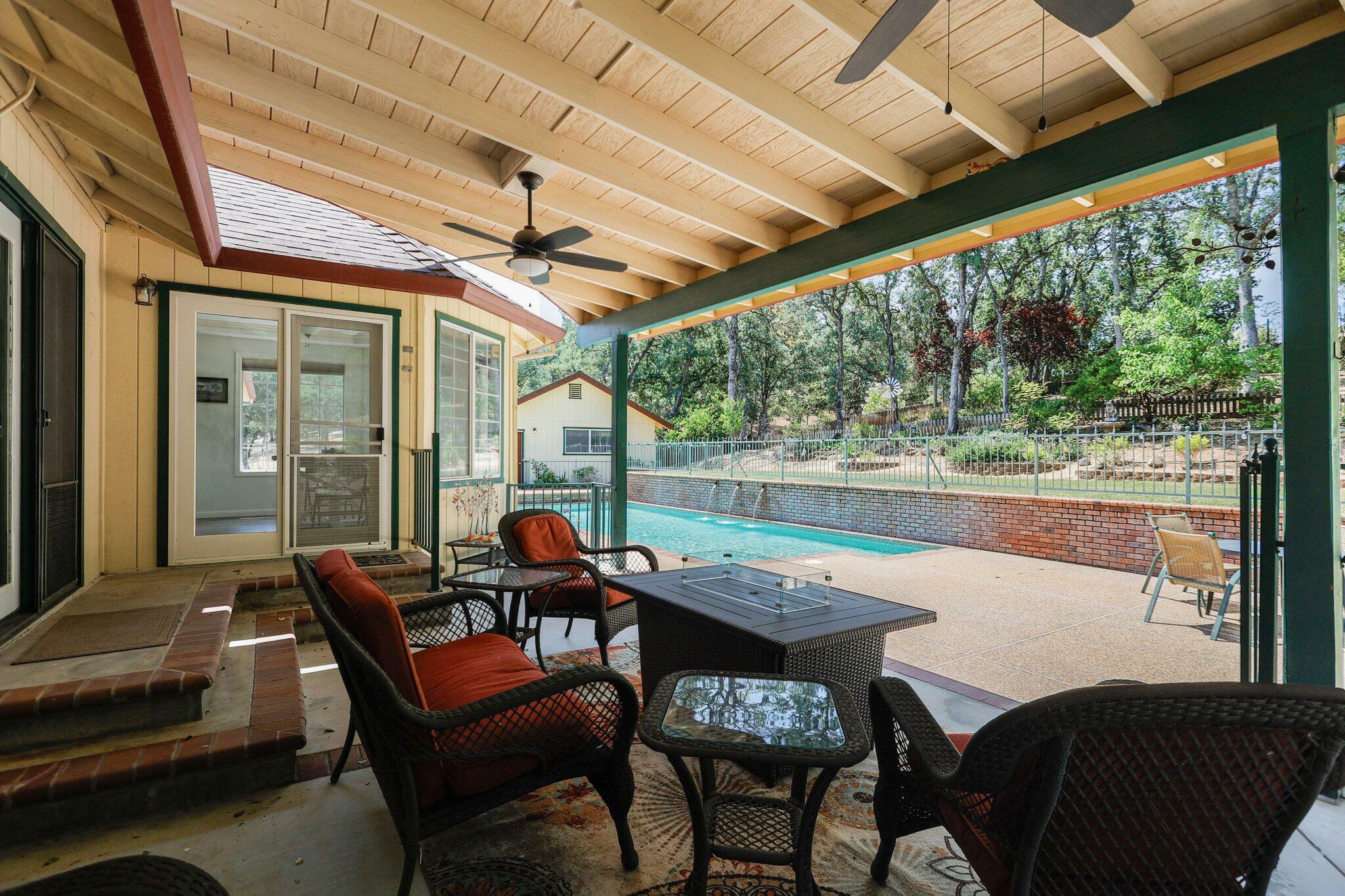 Property Photo: 21247 Creekside Drive CA 96080