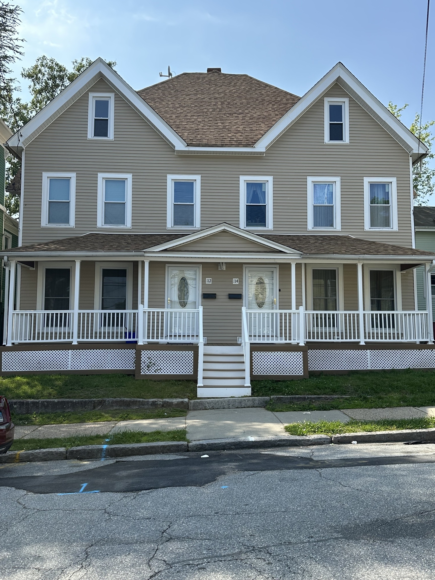 Property Photo: 114 Hempstead Street CT 06320