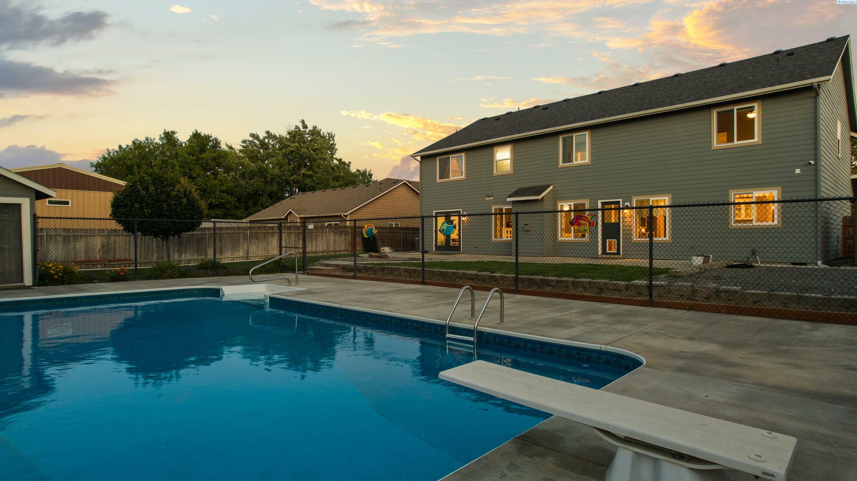 Property Photo: 1824 W 28th Ave WA 99337