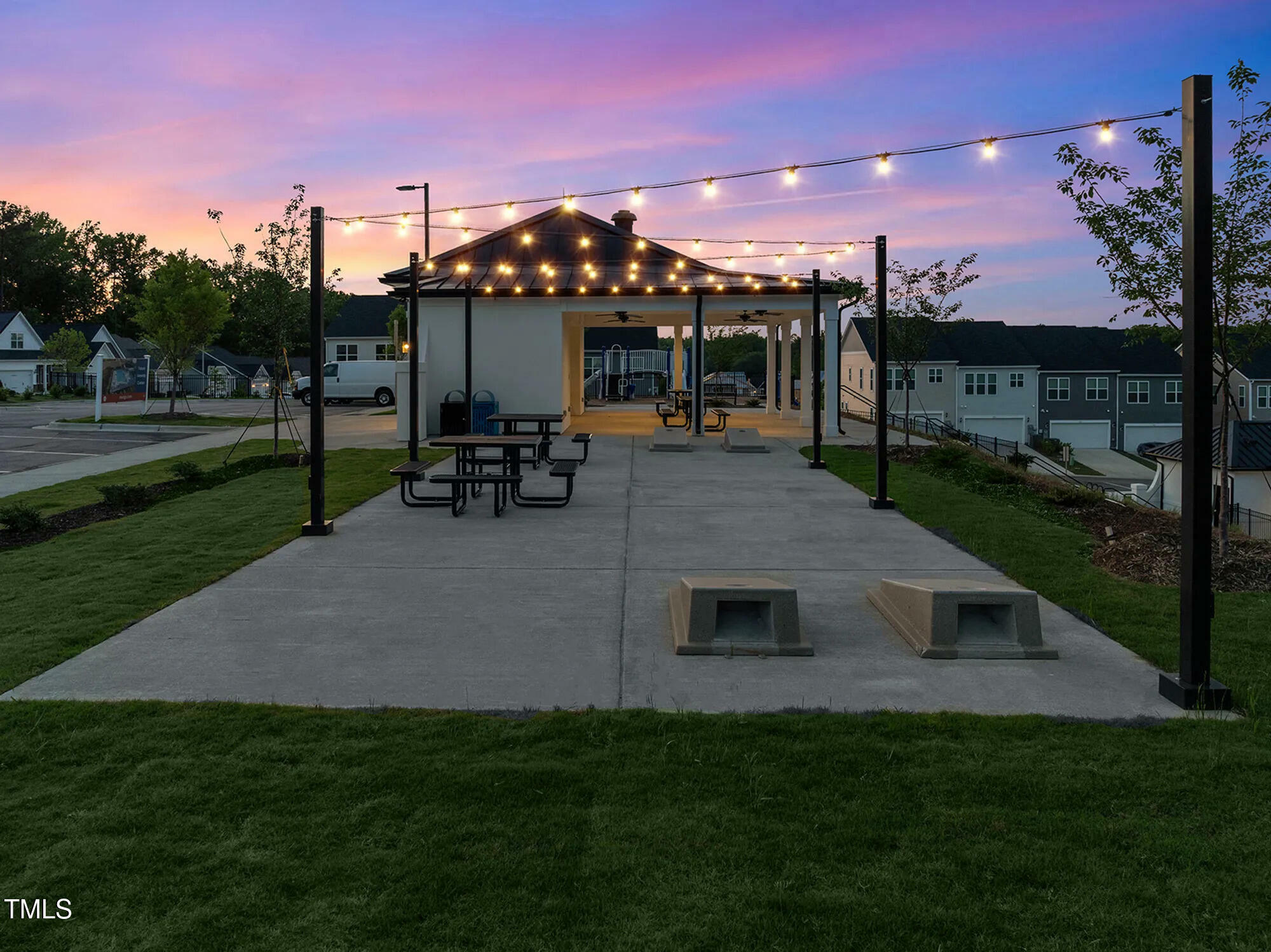 Property Photo: 396 Chesapeake Commons Street 125 NC 27529