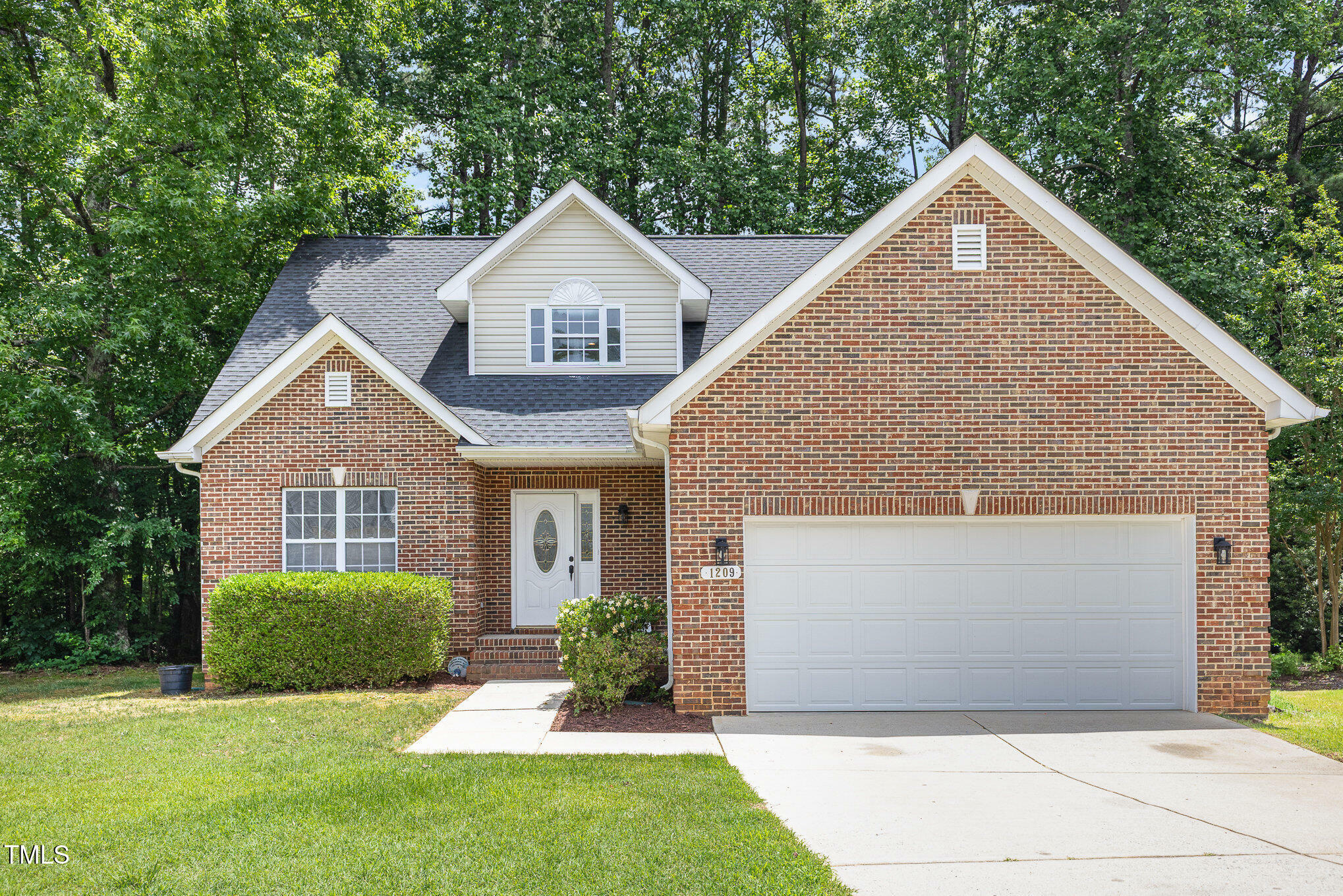 1209 Waterford Green Drive  Apex NC 27502 photo