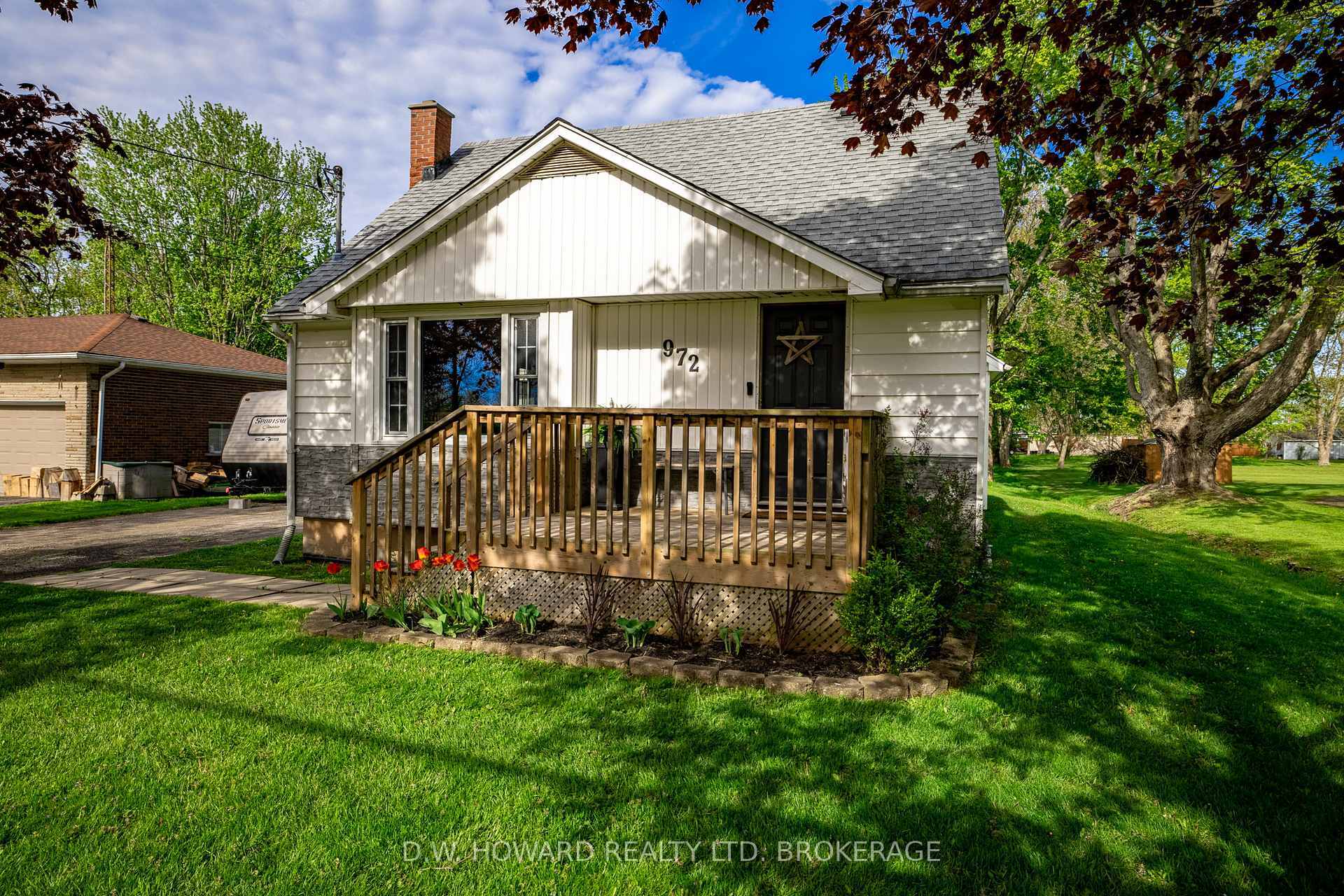 Property Photo: 972 Silver Bay Road ON L3K 5V3