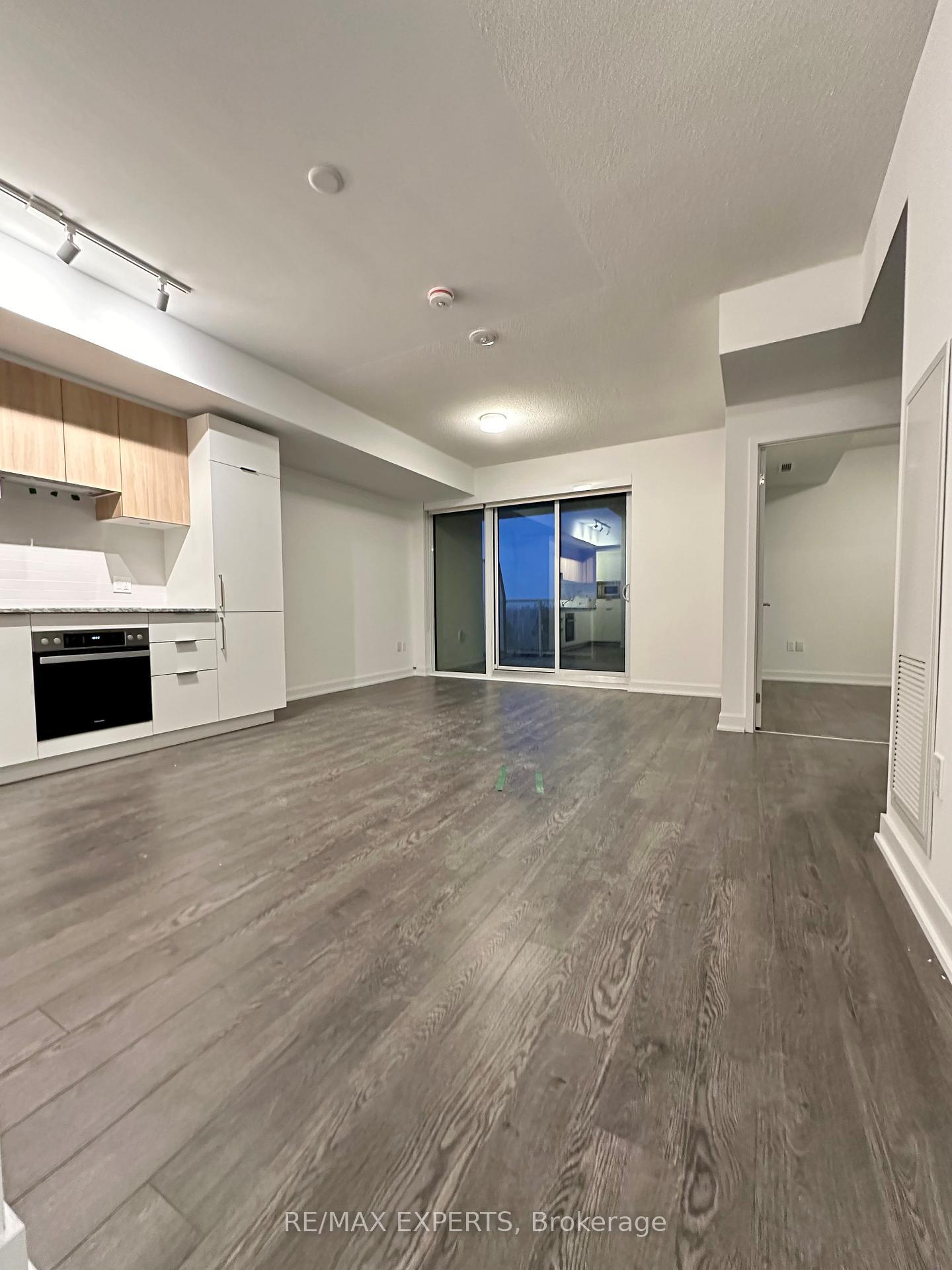 Property Photo: 50 O'Neill Rd Road 701 ON M3C 0R2