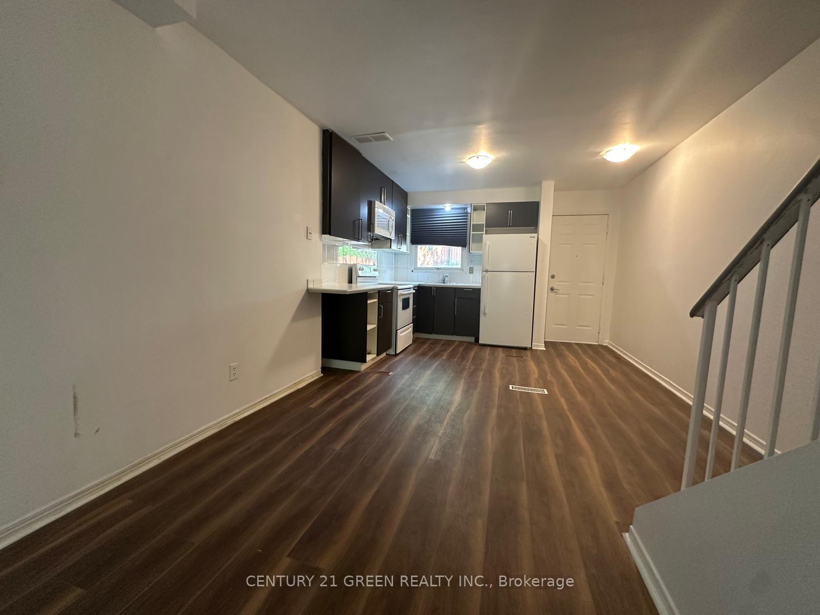Property Photo: 66 Boultbee Avenue 5 ON M4J 1B1