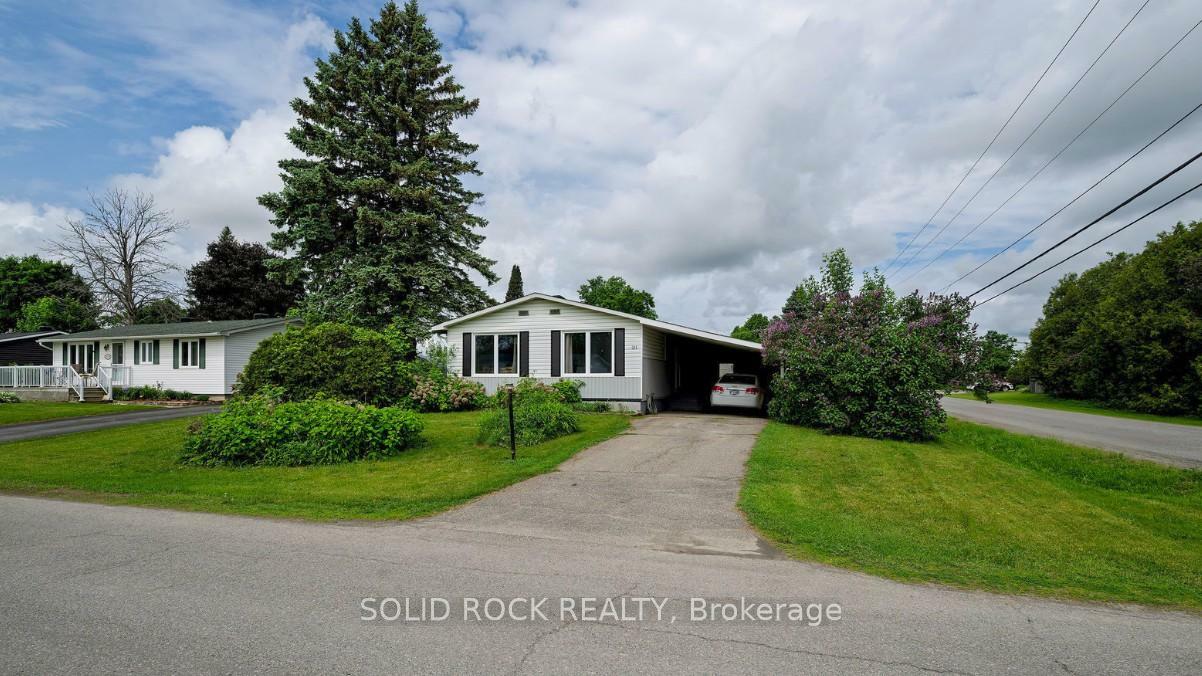 Property Photo: 211 Dodson Street ON K0G 1J0