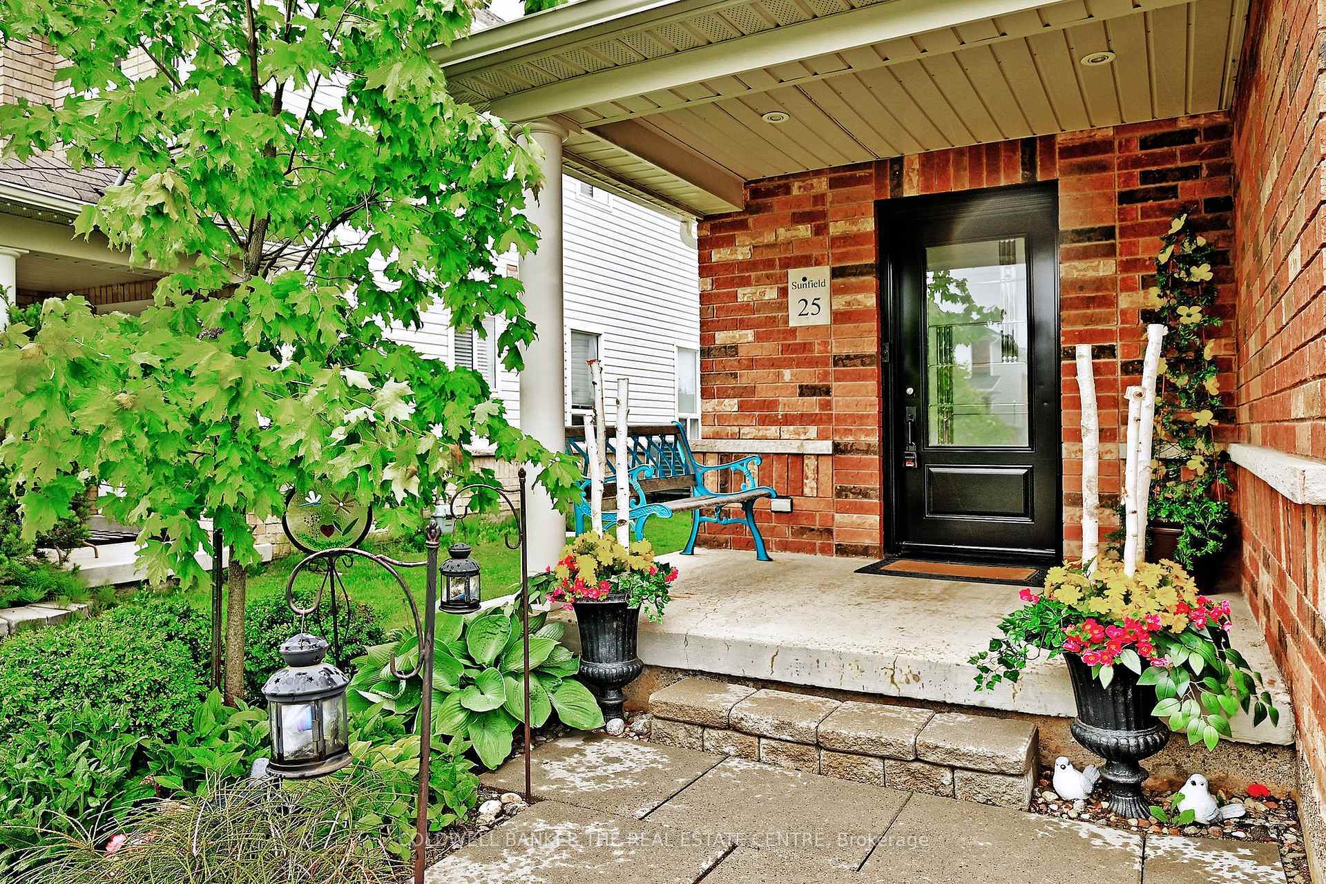 Property Photo: 25 Lake Crescent ON L4N 6A7
