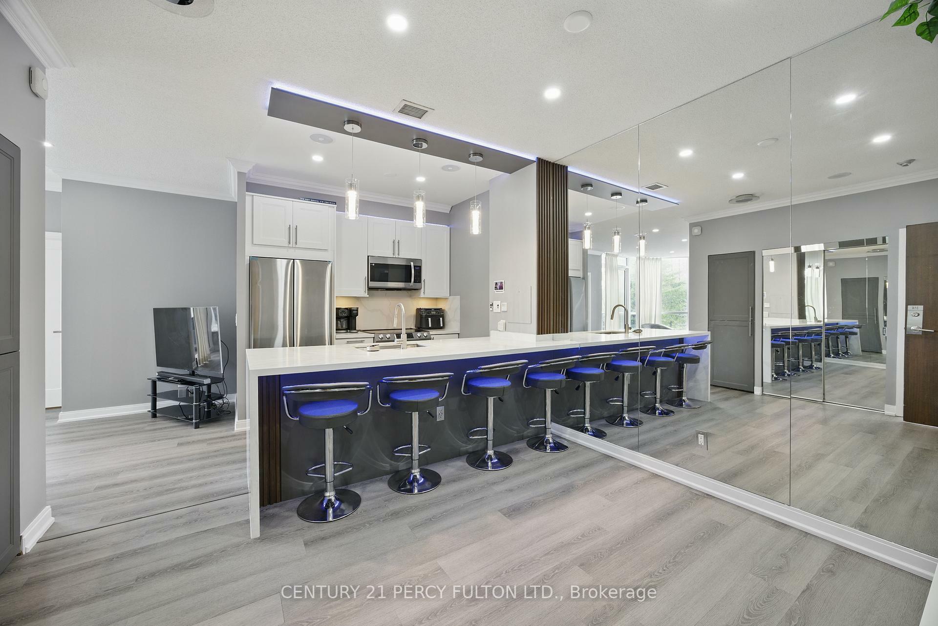 Property Photo: 181 Village Green Square 314 ON M1S 0K6