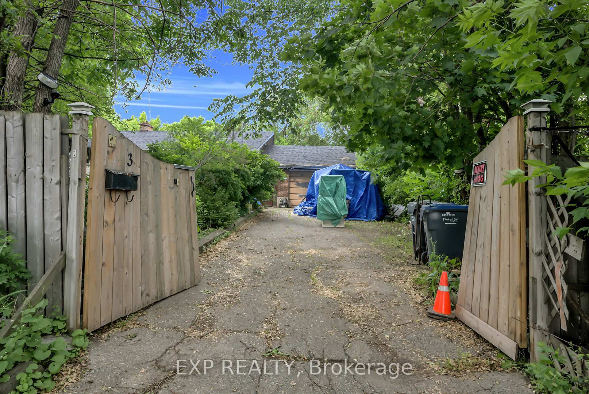 Property Photo: 3 Harrow Street ON L4T 1J2