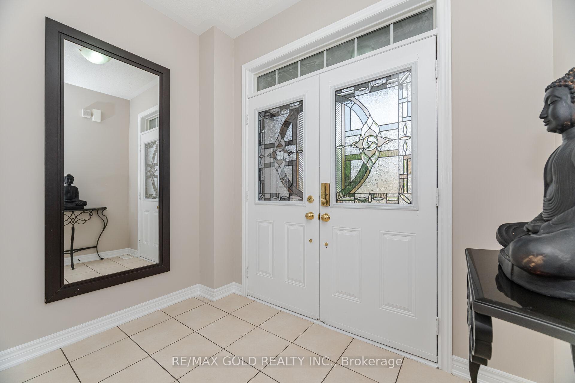 Property Photo: 11 Seedland Crescent N ON L6R 0Z6