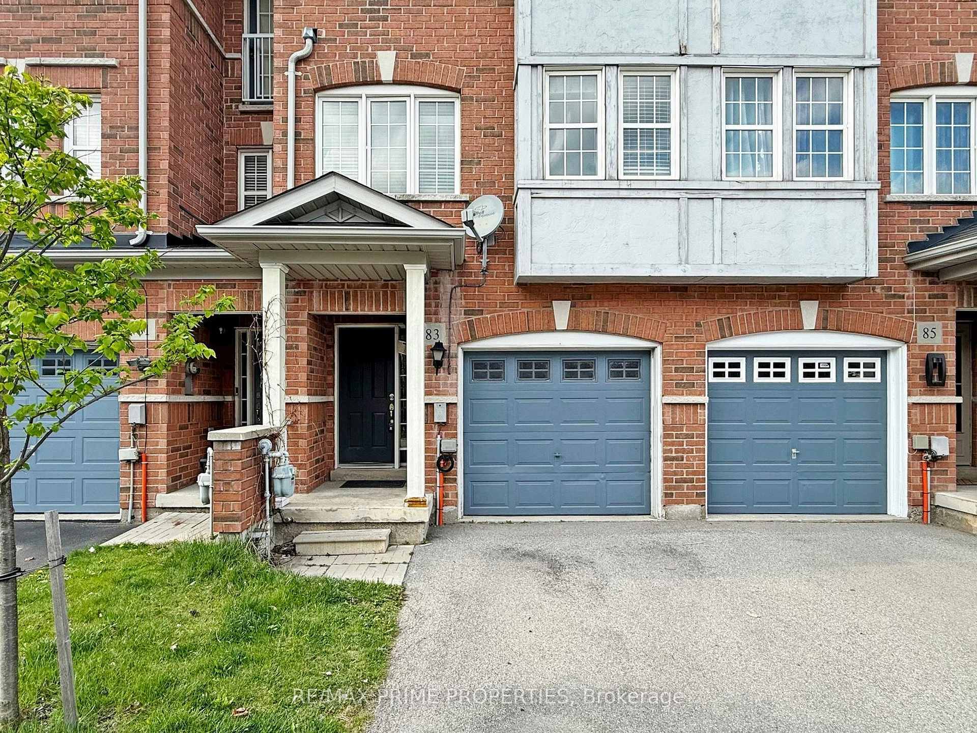 Property Photo: 83 Huxtable Lane ON M1B 0A4