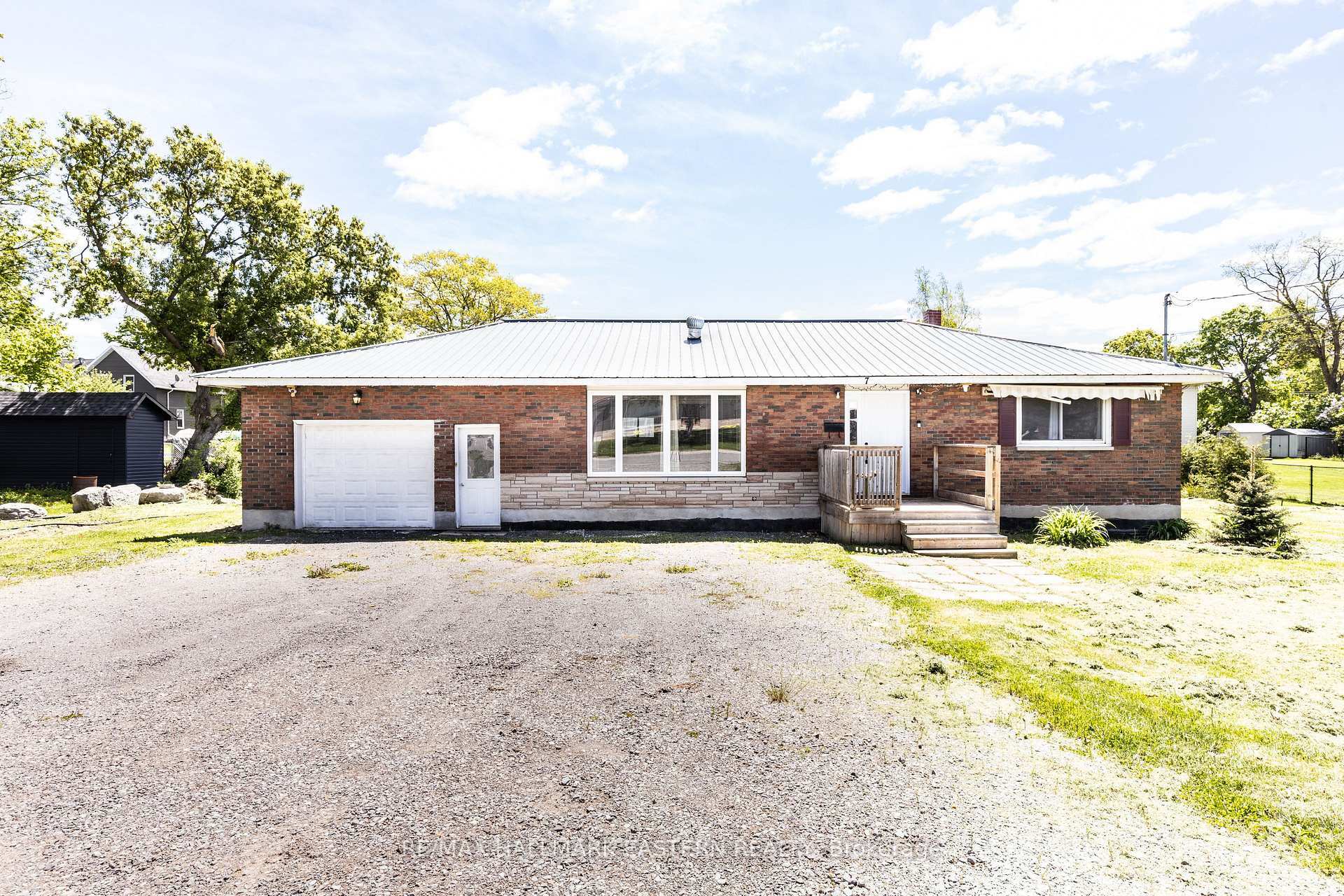 Property Photo: 7 Crawford Drive ON K0K 2M0
