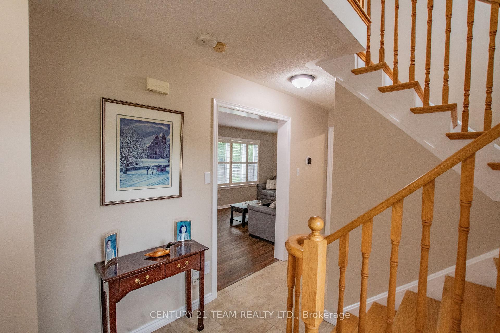 Property Photo: 17 Ruddell Crescent ON L7G 5N4