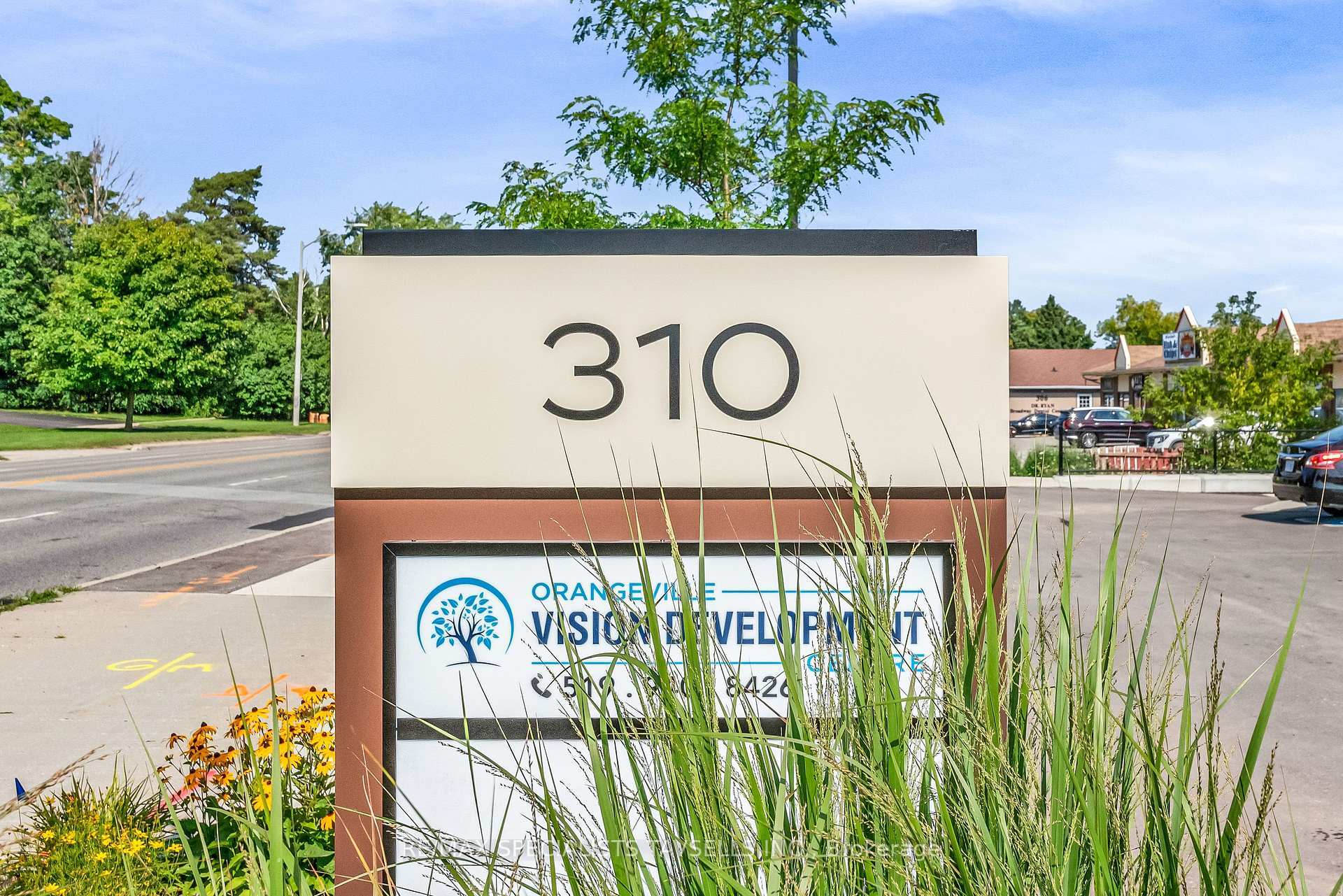 Property Photo:  310 Broadway Avenue 308  ON L9W 1L3 