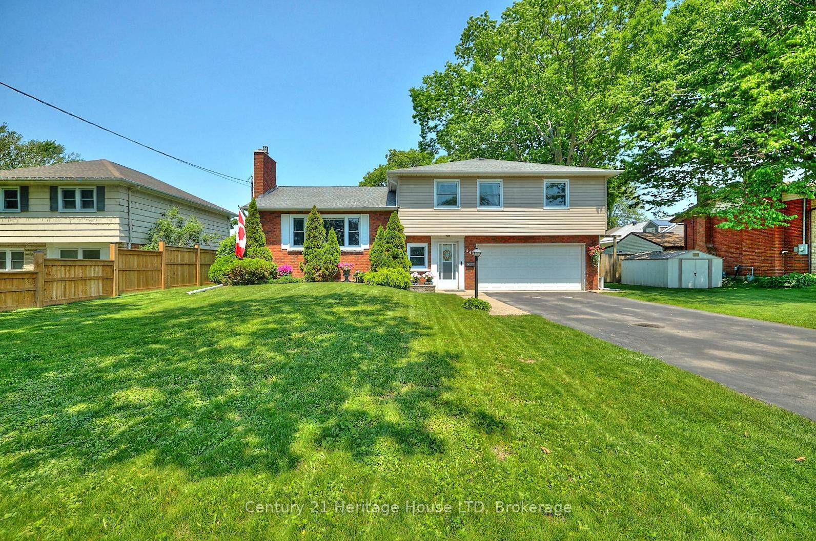 449 Stanley Street  Port Colborne ON L3K 3A7 photo
