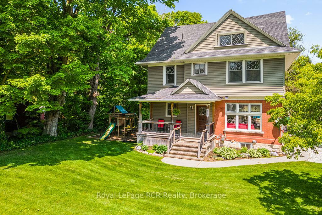 Property Photo: 136 Queen Street W ON N0H 1P0