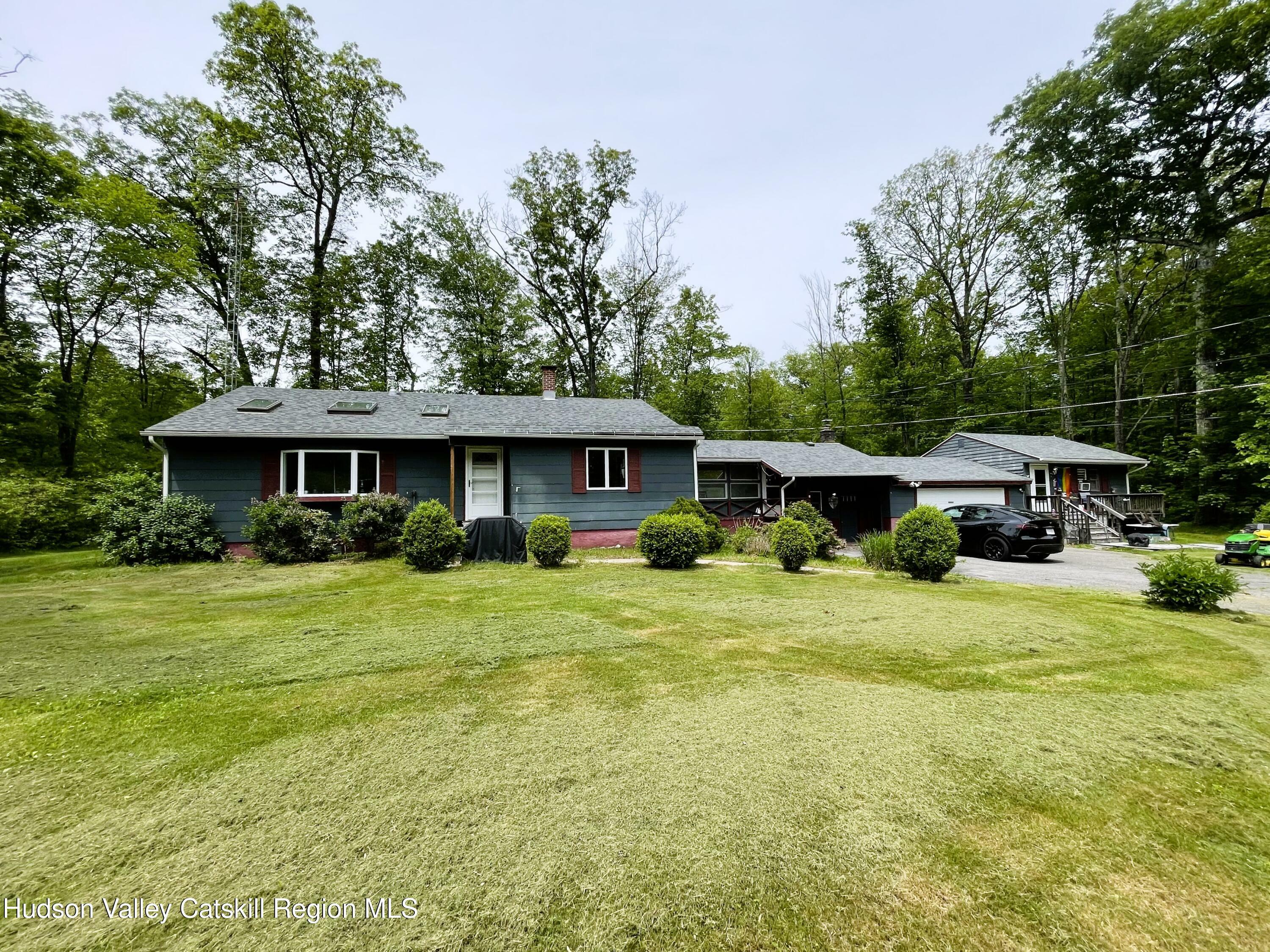 Property Photo: 2832-2840 Rt 28 NY 12481