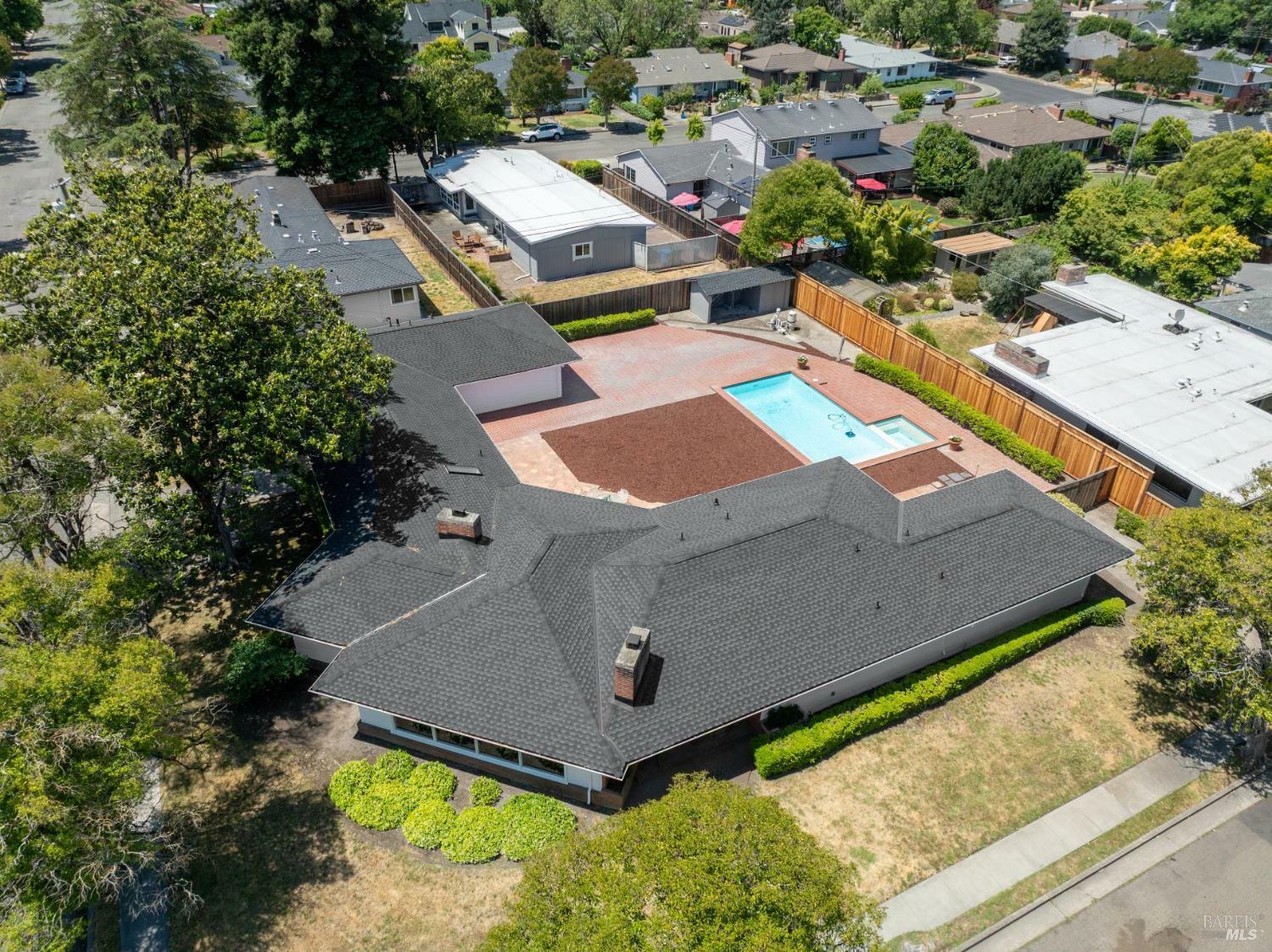 Property Photo: 1668 Julianne Place CA 95404