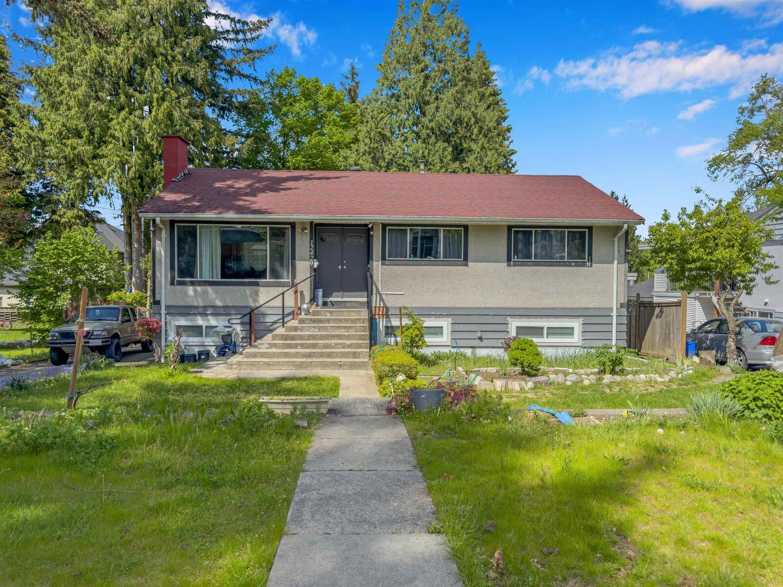 Property Photo:  12429 99 Avenue  BC V3V 2P1 