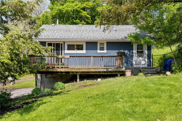 Property Photo:  8471 Alpaugh Road  NY 14572 