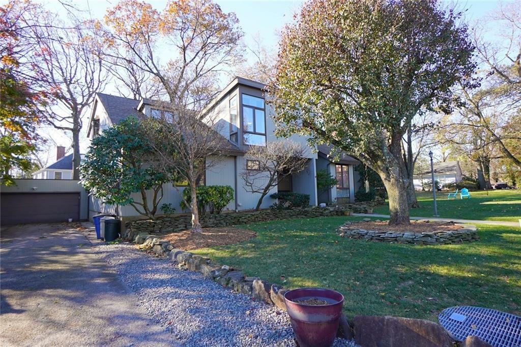 Property Photo: 26 Ada Place NY 10301
