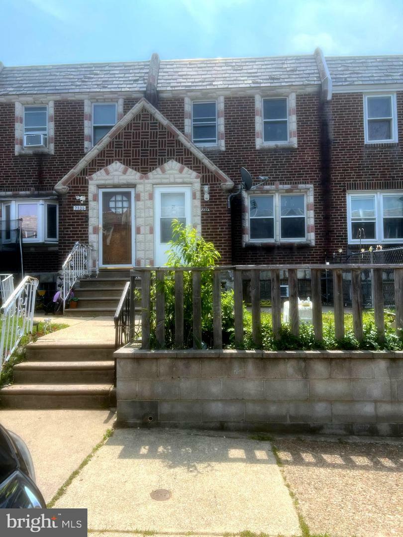 Property Photo: 7233 Lynford Street PA 19149