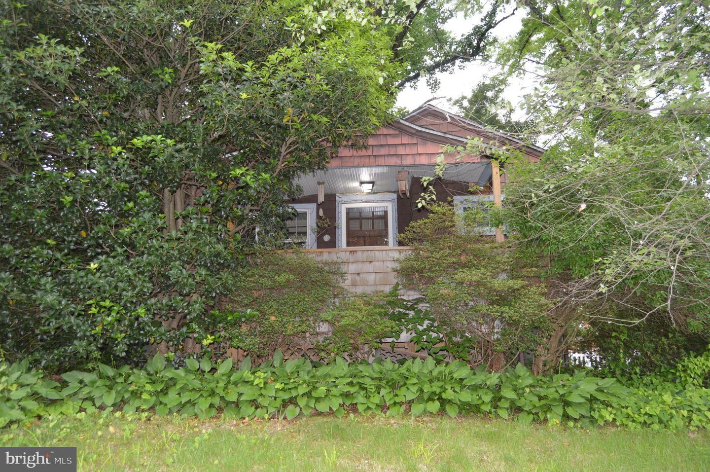 Property Photo: 5414 39th Avenue MD 20781