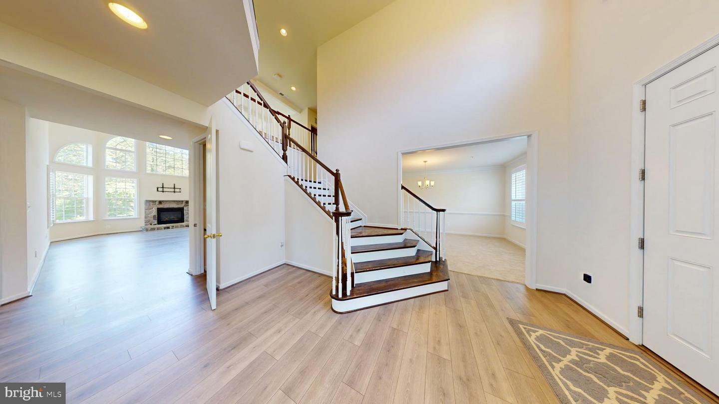 Property Photo: 7640 Knotting Hill Lane MD 20677
