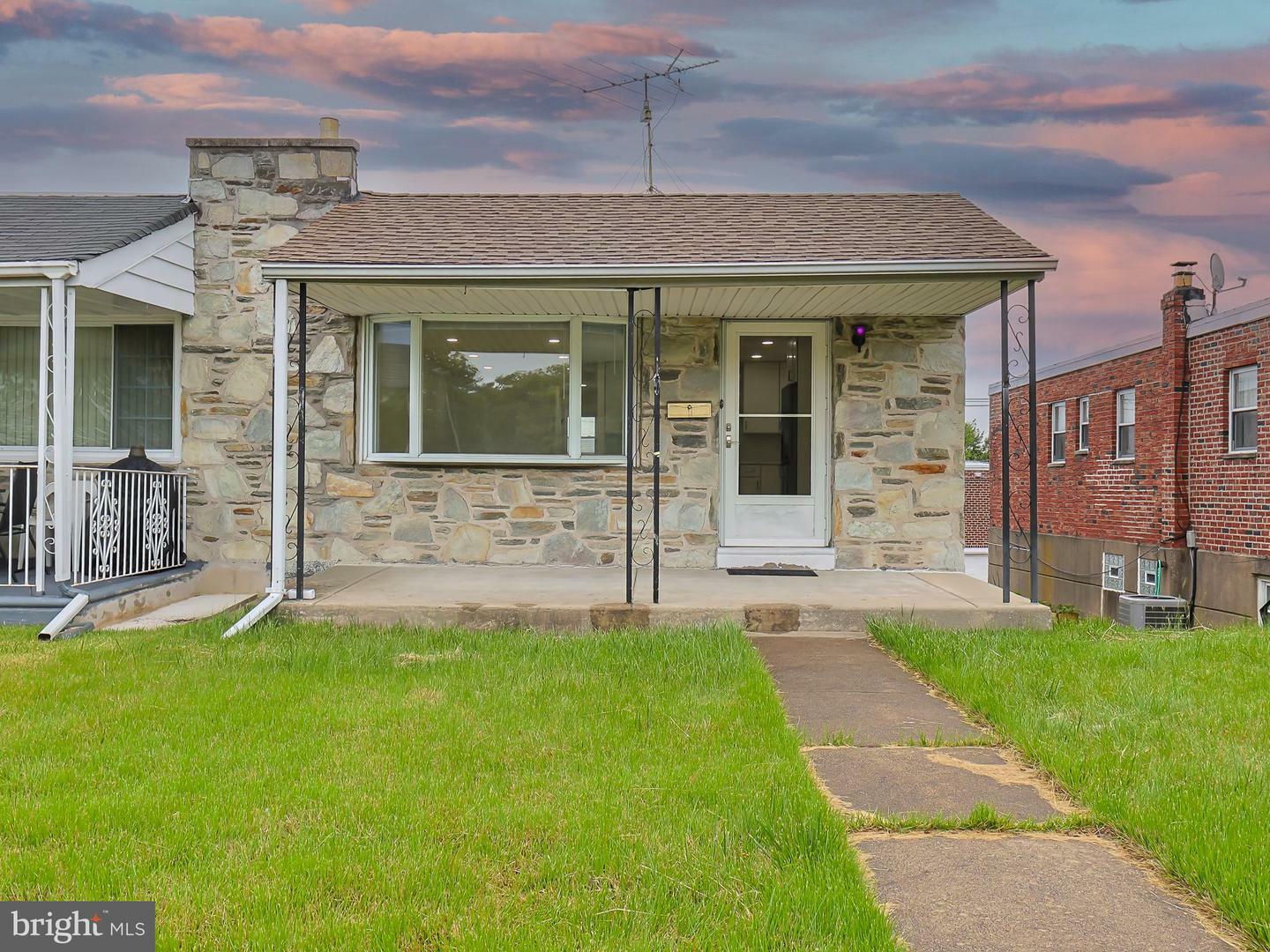Property Photo: 8823 E Roosevelt Boulevard PA 19152